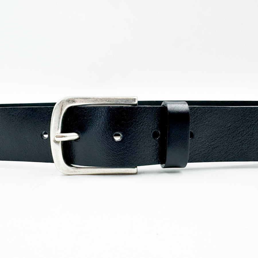 Finley Belt - Classic Black Unisex Italian Leather Belt - Streets Ahead