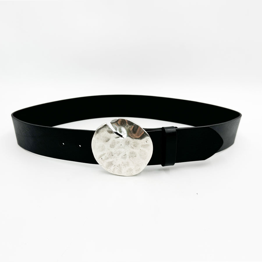 Ryan Belt - Chic Black Leather Belt Round Hammered Silver Prong Buckle - Streets Ahead